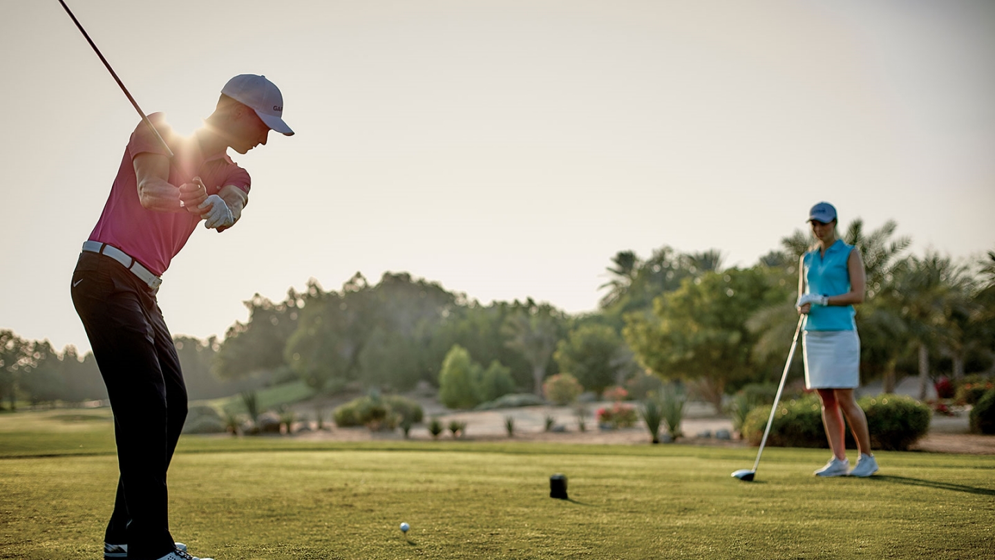 7 Manfaat Olahraga Golf Bagi Kesehatan, Bikin Panjang Umur!